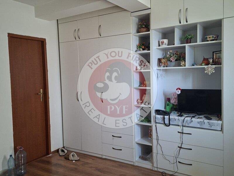 Facultatea artelor | Studio | 44mp | Semidec | B12089