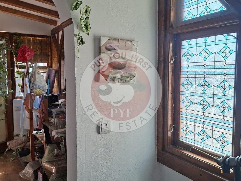 Facultatea artelor | Studio | 44mp | Semidec | B12089